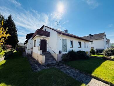Einfamilienhaus zum Kauf 165.000 € 6 Zimmer 203 m² 746 m² Grundstück Kalefeld Kalefeld 37589