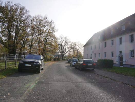 Wohnung zur Miete 750 € 3 Zimmer 54 m² frei ab sofort Wesseling 50389