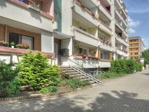 Wohnung zur Miete 418 € 3 Zimmer 70,4 m² 3. Geschoss Grashalmstraße 17 Heide Nord West 06120