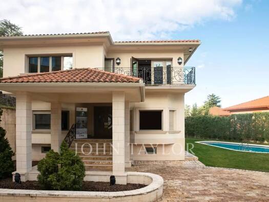 Einfamilienhaus zur Miete 9.450 € 901 m² 1.093 m² Grundstück frei ab sofort Madrid 28035