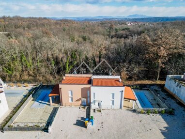 Haus zum Kauf 650.000 € 6 Zimmer 168 m² 706 m² Grundstück Porec center 52440