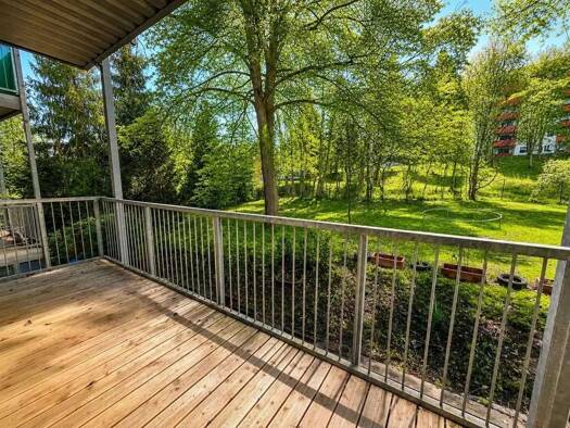 Wohnung zur Miete 442 € 3 Zimmer 75 m² Geschoss 1/4 frei ab sofort Bernsdorfer Straße 185 Bernsdorf Chemnitz 09126