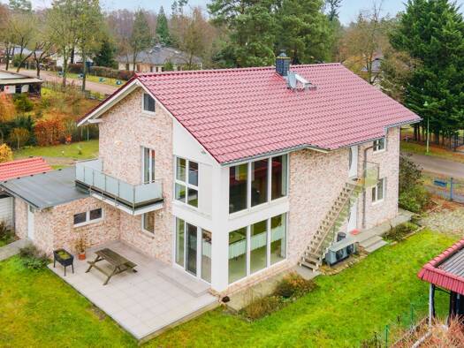 Mehrfamilienhaus zum Kauf 850.000 € 7 Zimmer 229,1 m² 2.372 m² Grundstück Mitte Eggersdorf 15345