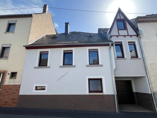 Reihenmittelhaus zum Kauf 199.000 € 5 Zimmer 108 m² 819 m² Grundstück Kirn 55606