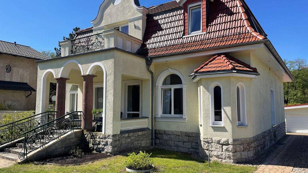 Haus zum Kauf 990.000 € 5 Zimmer 190 m² 2.209 m² Grundstück frei ab 31.10.2026 Ferdinand-Dam-Straße 38 Nord Petershagen/Eggersdorf 15345