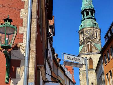 Wohnung zum Kauf 305.000 € 3 Zimmer 58 m² Dachgeschoss, 3. Geschoss frei ab sofort Ballhofplatz 3 Mitte Hannover 30159