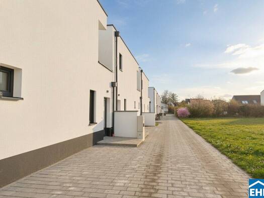 Reihenmittelhaus zum Kauf - Erstbezug 529.000 € 5 Zimmer 117 m² Leopold-Loibl-Straße Korneuburg 2100