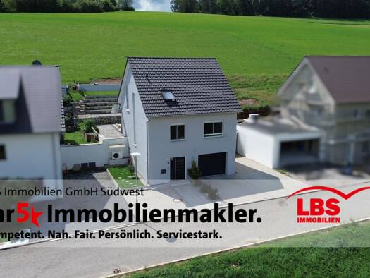 Einfamilienhaus zum Kauf 599.000 € 4,5 Zimmer 114,6 m² 490 m² Grundstück frei ab sofort Uttenhofen Tengen 78250