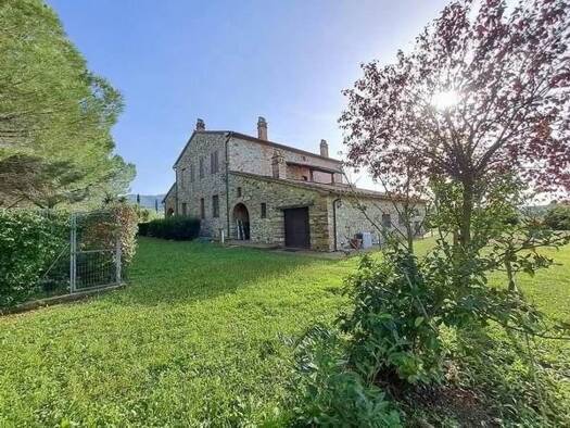 Einfamilienhaus zum Kauf 1.300.000 € 8 Zimmer 330 m² 70.000 m² Grundstück Follonica 0000