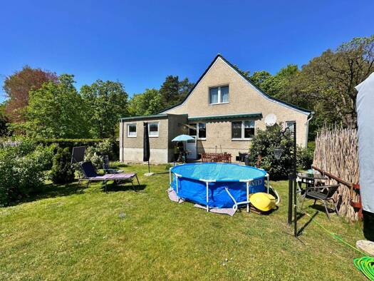 Einfamilienhaus zum Kauf 320.000 € 4 Zimmer 93 m² 1.031 m² Grundstück Bernau 16321