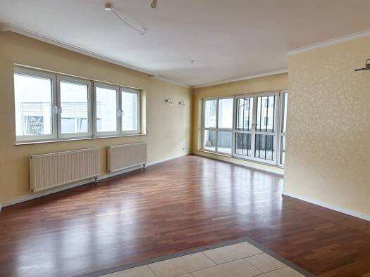 Wohnung zur Miete 1.200 € 3 Zimmer 100 m² Rheingönheim Ludwigshafen am Rhein 67067