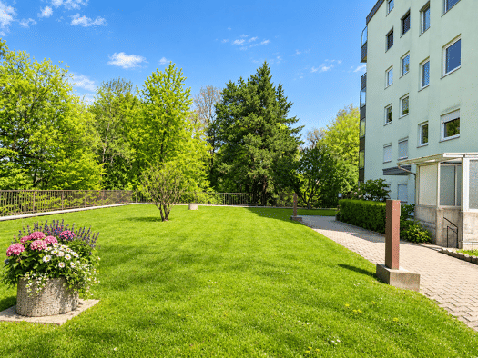 Wohnung zur Miete 1.190 € 3,5 Zimmer 81 m² Geschoss 3/6 frei ab 01.12.2026 Allgäustraße 12 Plieningen Stuttgart 70599
