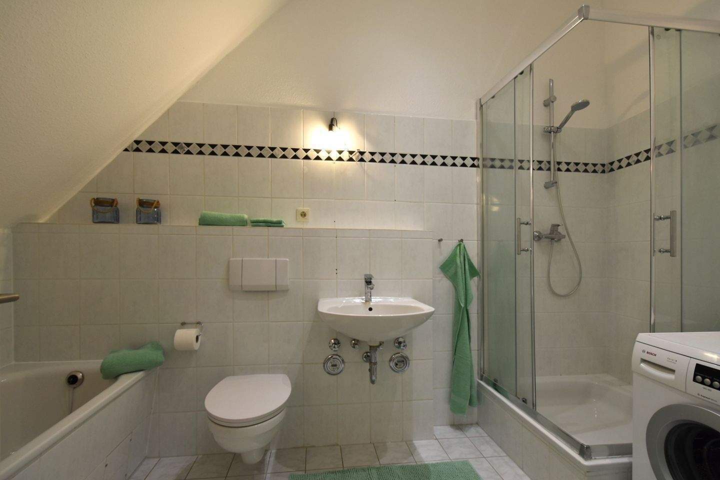 Immobilie in Hamfelde - Lichtdurchflutete 2-Zimmer Eigentumswohnung im Dachgeschoss  mit Kellerraum und PKW-Stellplatz - Bild 3