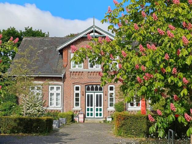 Einfamilienhaus zum Kauf provisionsfrei 438.000 € 8 Zimmer 236 m² 1.526 m² Grundstück Uhrendorf 1 Beidenfleth 25573
