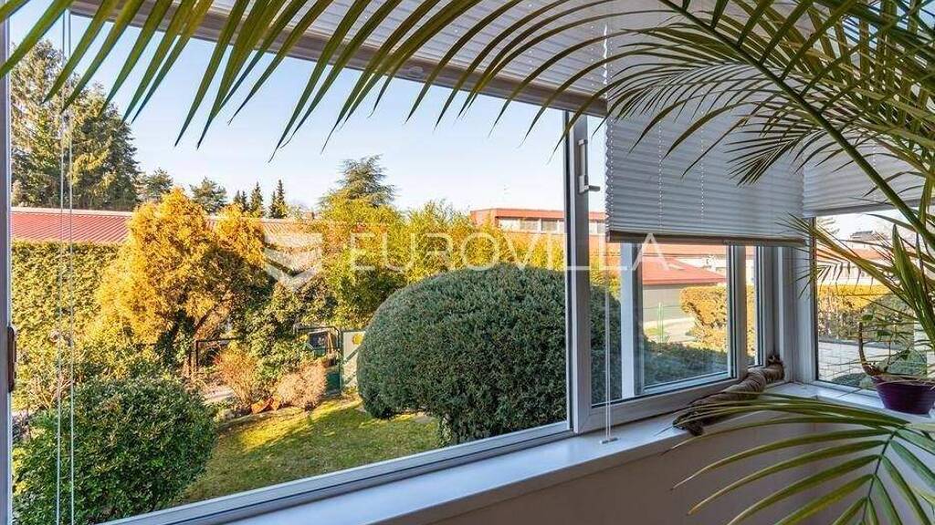 Haus zum Kauf 375.000 € 3 Zimmer 230 m² Centar Varazdin