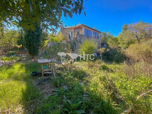 Haus zum Kauf 220.000 € 91 m² 7.944 m² Grundstück Barjac 30430