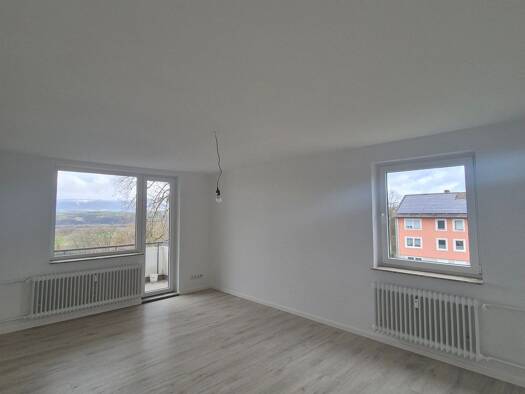 Wohnung zur Miete 580 € 4 Zimmer 77,9 m² 1. Geschoss frei ab 01.05.2026 Eschwege 37269