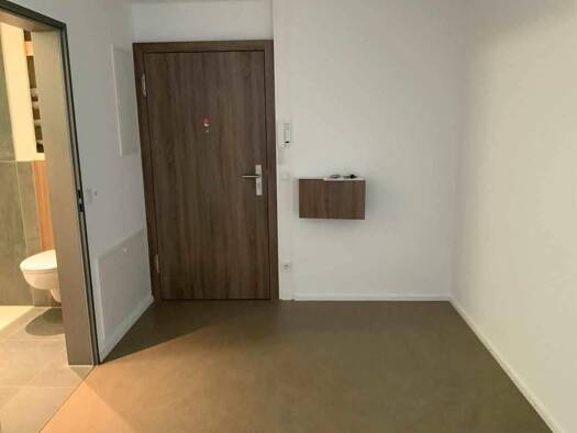 Wohnung zur Miete 641 € 2 Zimmer 67,5 m² 5. Geschoss Offenburger Str. 15 Schönau Leipzig 04209