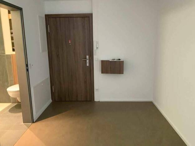Wohnung zur Miete 641 € 2 Zimmer 67,5 m² 5. Geschoss Offenburger Str. 15 Schönau Leipzig 04209