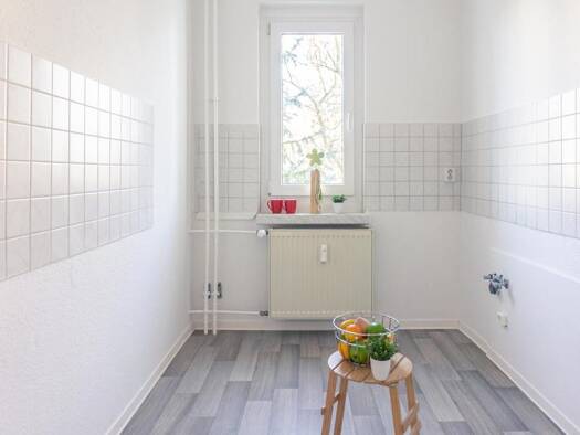 Wohnung zur Miete 375 € 3 Zimmer 58,9 m² 4. Geschoss L.-Ebersberger-Str. 21 Gablenz Chemnitz 09127