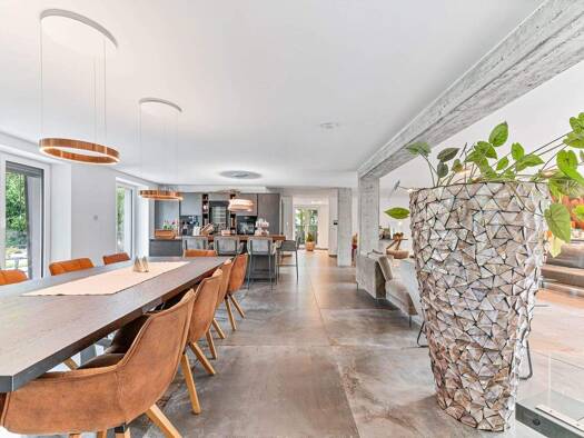 Villa zum Kauf 1.870.000 € 5 Zimmer 315 m² 3.009 m² Grundstück Nordstadt Pforzheim 75177