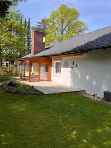 Haus zum Kauf provisionsfrei 775.000 € 5 Zimmer 163 m² 961 m² Grundstück Bergedorfer Weg 3 Wentorf bei Hamburg 21465