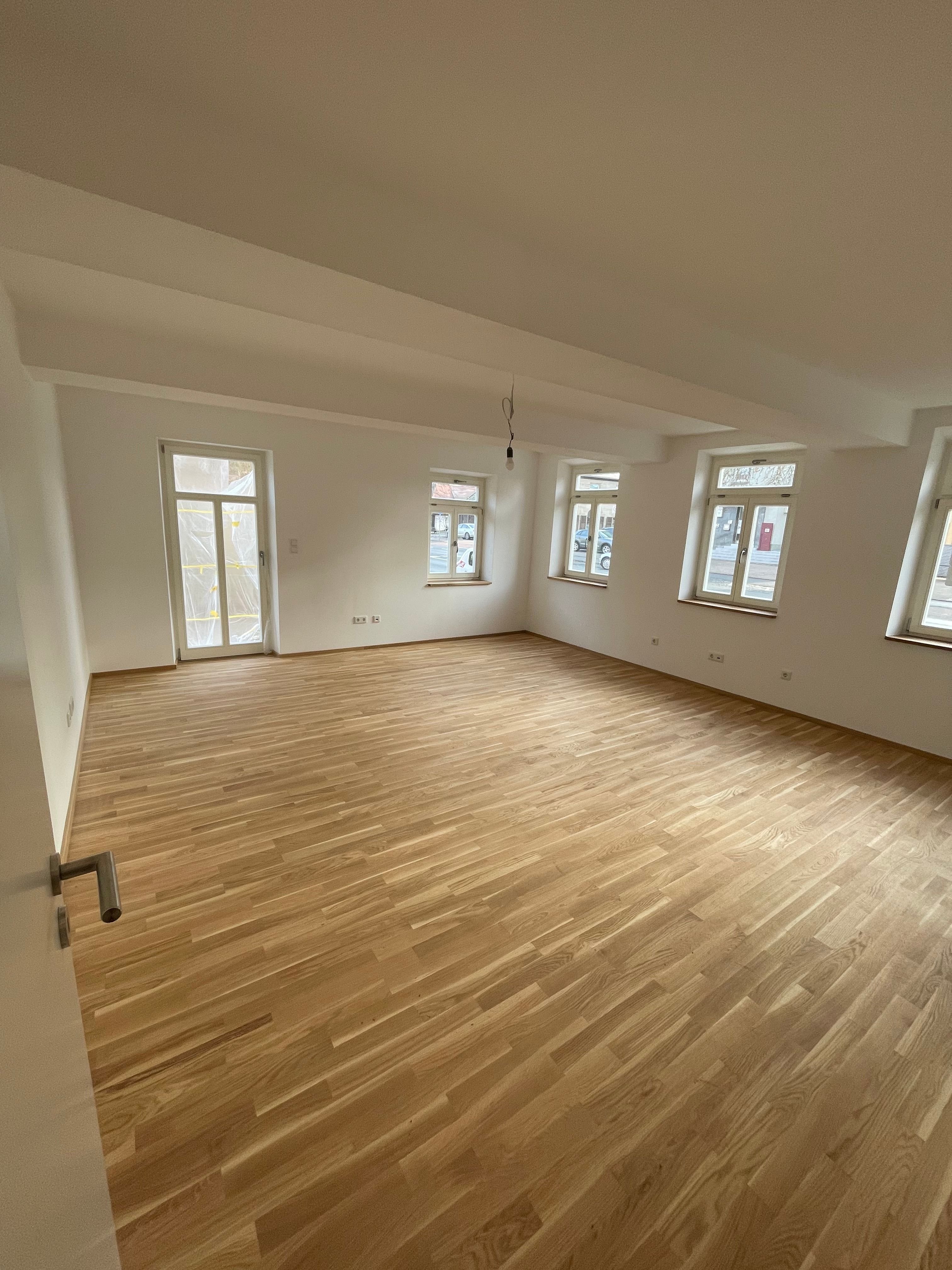 Terrassenwohnung zur Miete 1.330 € 3 Zimmer 92 m²<br/>Wohnfläche EG<br/>Geschoss Hauptstr.51 Rückersdorf Rückersdorf 90607