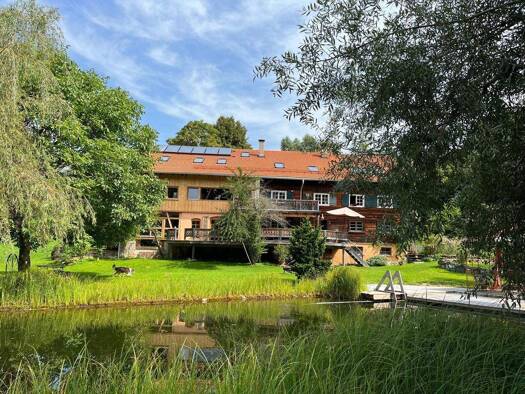 Immobilie zum Kauf 12 Zimmer 600 m² 21.748 m² Grundstück frei ab 30.06.2026 Buchenegg Oberstaufen 87534