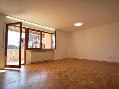 Wohnung zur Miete 980 € 3,5 Zimmer 83 m² 2. Geschoss Gerhart-Hauptmann-Straße 75 Neumarkt Neumarkt in der Oberpfalz 92318