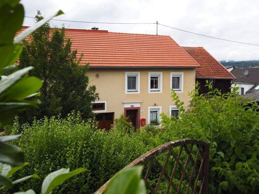 Bauernhaus zum Kauf 289.000 € 6 Zimmer 140 m² 597 m² Grundstück frei ab sofort Bachem Losheim am See 66679