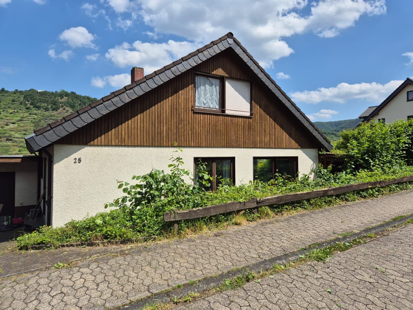 Einfamilienhaus zum Kauf 299.000 € 7 Zimmer 146,9 m²<br/>Wohnfläche 584 m²<br/>Grundstück ab sofort<br/>Verfügbarkeit Kattenes Löf 56332