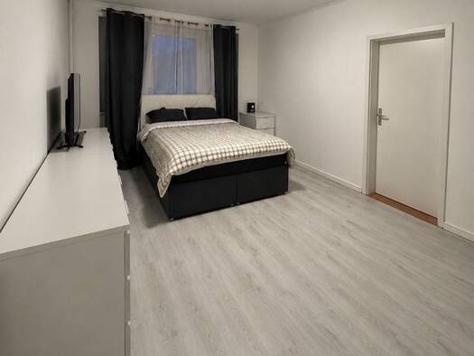 Wohnung zur Miete 494 € 1 Zimmer 76 m² frei ab 01.11.2026 Westliche Neustadt Halle (Saale) 06124