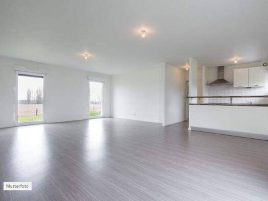 Haus zum Kauf provisionsfrei 44.000 € 170 m² 170 m² Grundstück Waltershausen 99880