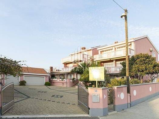 Haus zum Kauf 1.400.000 € 12 Zimmer 600 m² Zadar