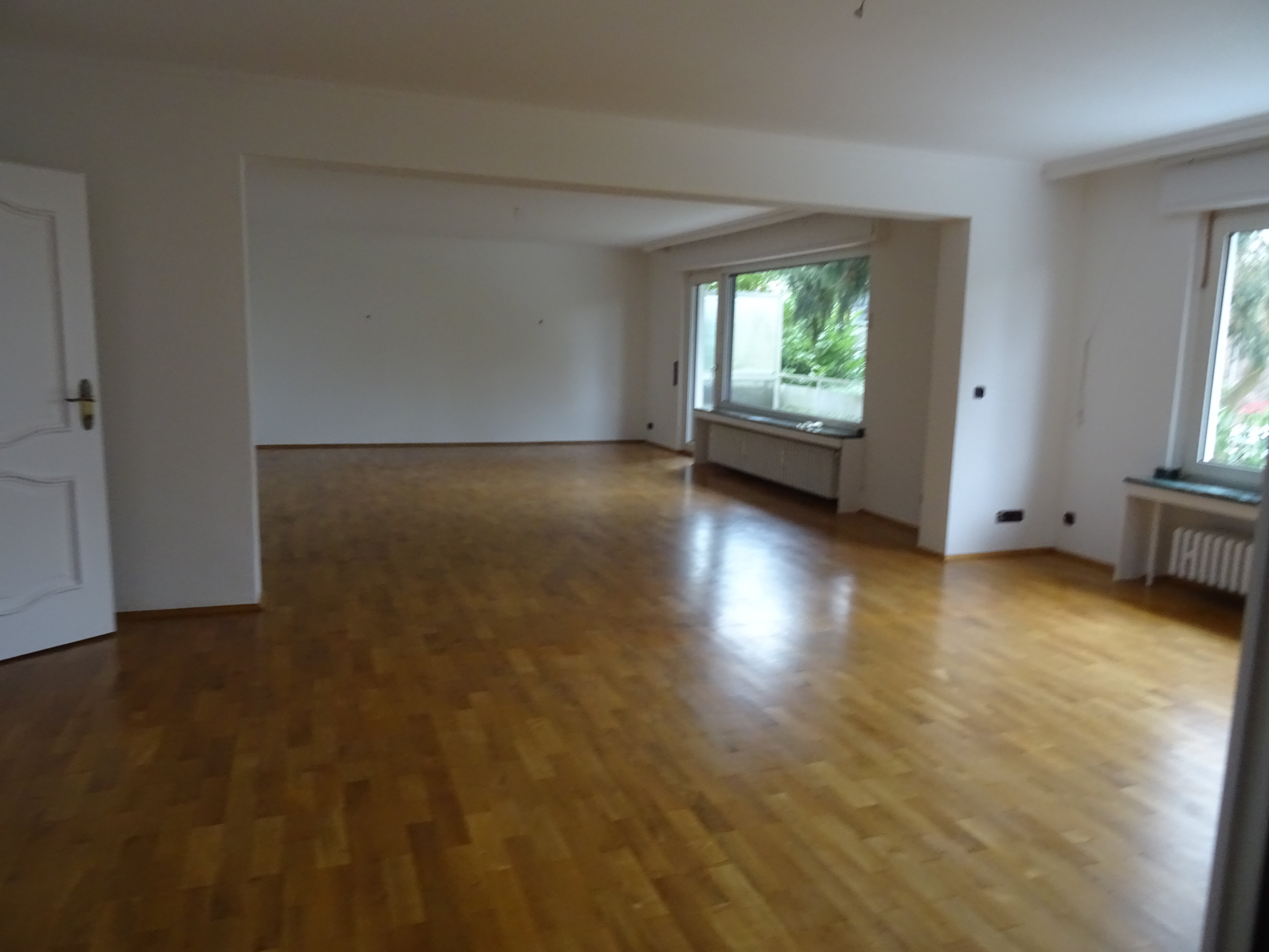 Wohnung zur Miete 1.495 € 3,5 Zimmer 160 m²<br/>Wohnfläche 1.<br/>Geschoss ab sofort<br/>Verfügbarkeit Rellinghausen Essen 45134