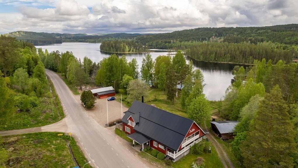 Haus zum Kauf 285.000 € 502 m² 6.951 m² Grundstück Tvällen