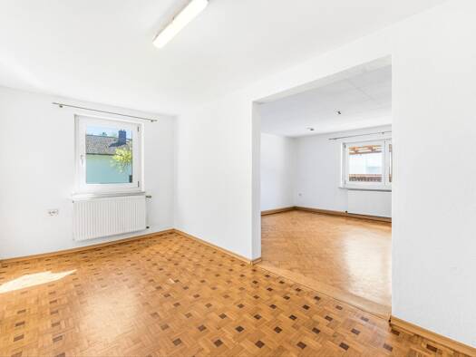 Doppelhaushälfte zum Kauf 149.950 € 5 Zimmer 118,4 m² 310 m² Grundstück Weißenregen Bad Kötzting 93444