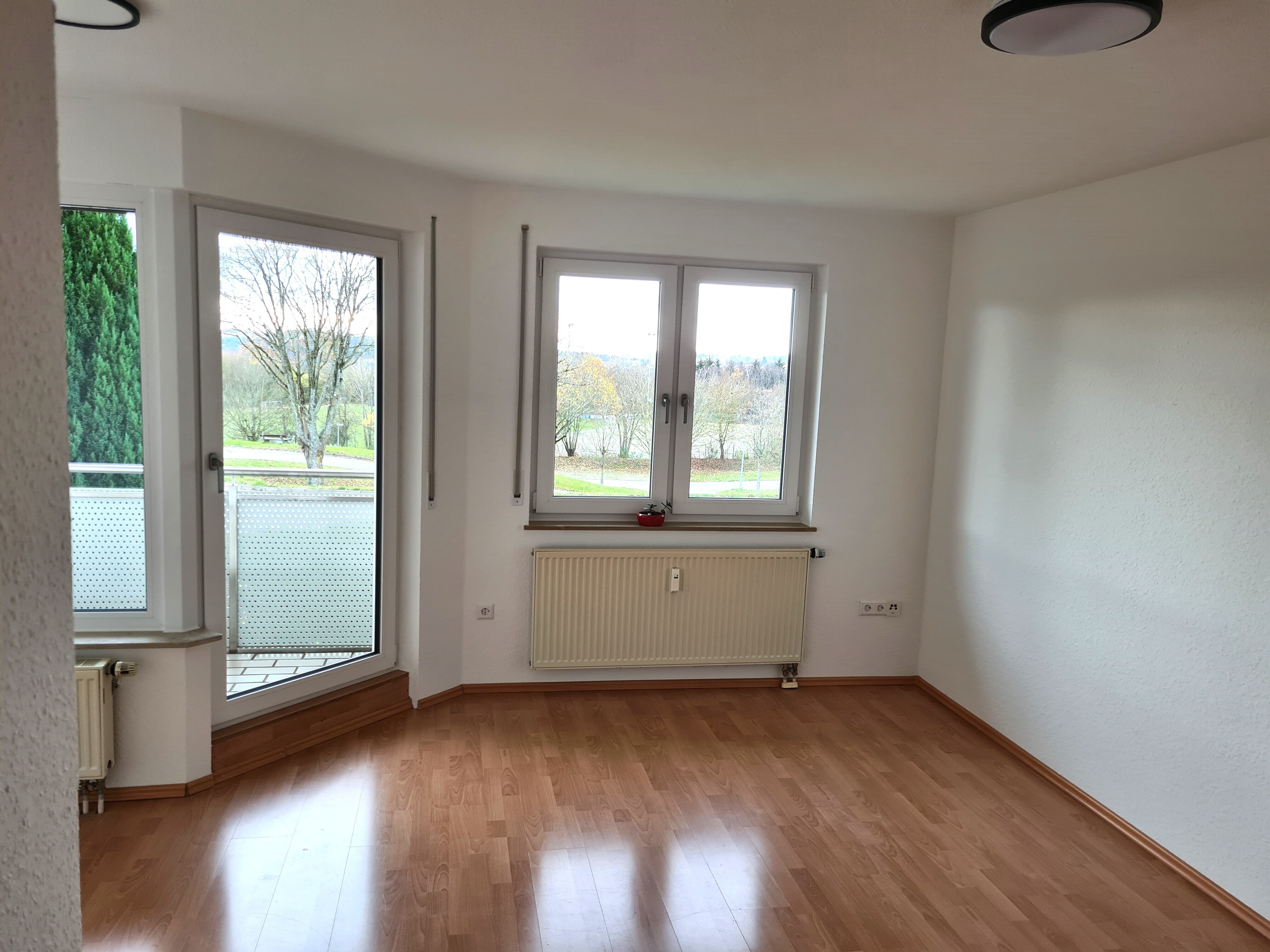 Studio zur Miete 320 € 1 Zimmer 30 m²<br/>Wohnfläche 1.<br/>Geschoss Schorndorfer Straße 52 Adelberg 73099