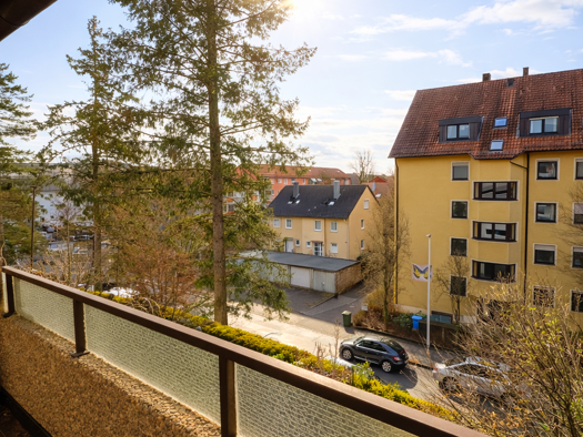 Wohnung zum Kauf 230.000 € 2 Zimmer 67,2 m² 3. Geschoss Erlangen-Süd Erlangen 91052