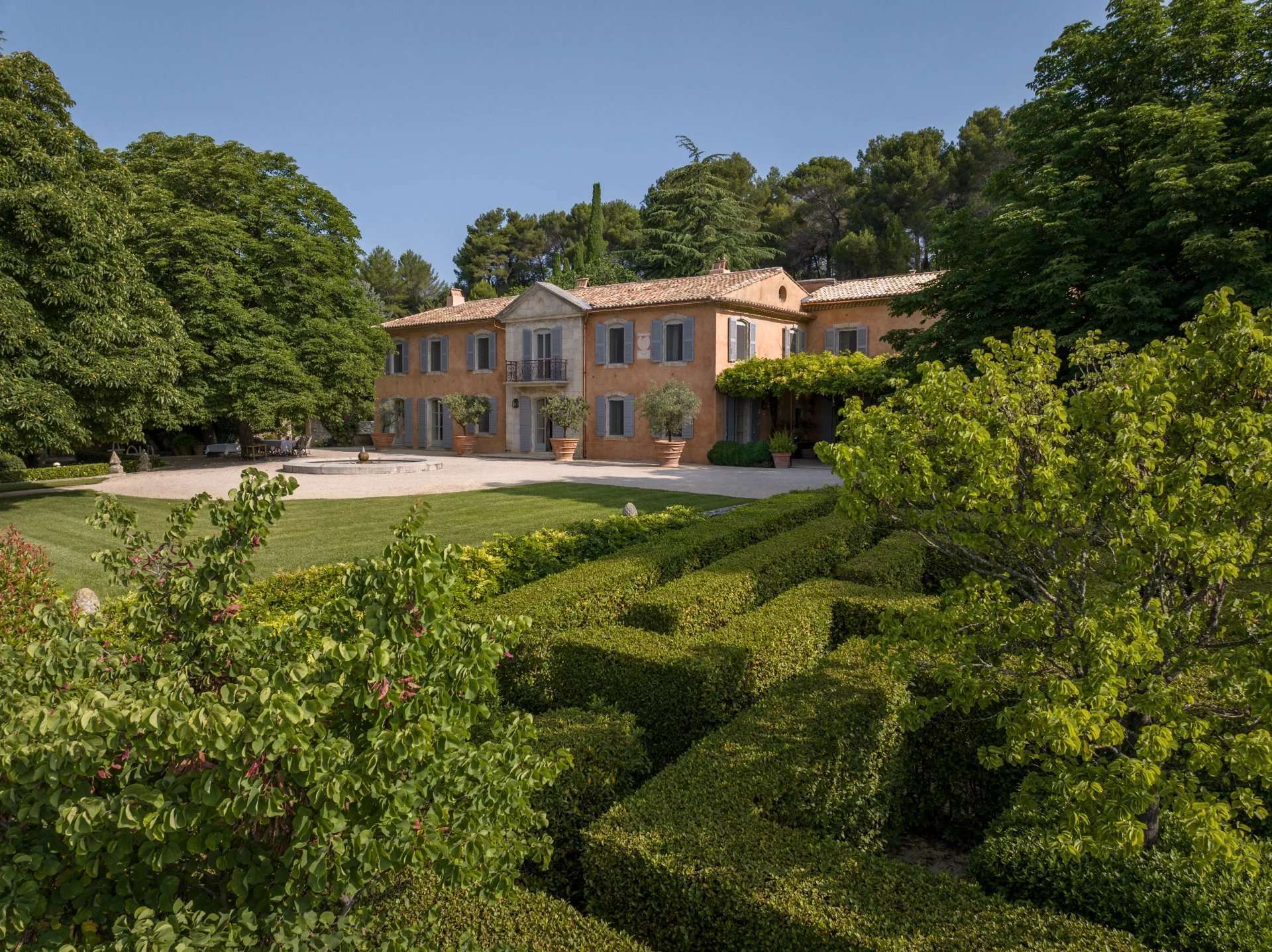 Schloss zum Kauf provisionsfrei 17.750.000 € 15 Zimmer 1.004 m²<br/>Wohnfläche 242.300 m²<br/>Grundstück Comtale-Cente-Cours Mirabeau Aix-en-Provence