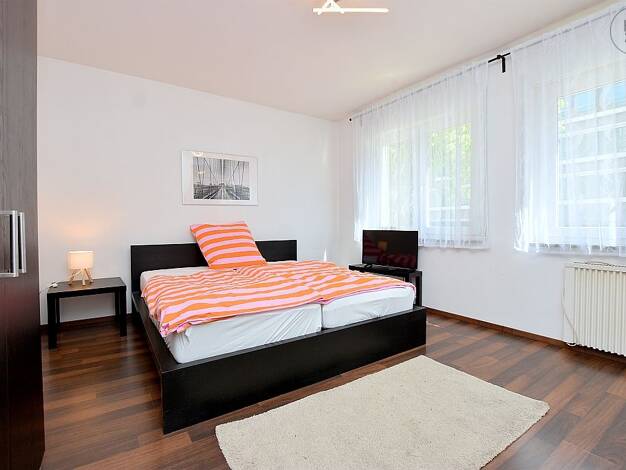 Wohnung zur Miete auf Zeit 1.090 € 1,5 Zimmer 30 m² frei ab 01.10.2026 Mitte Mitte 70174