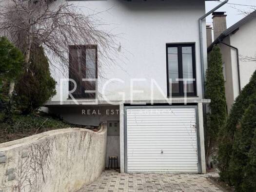 Haus zum Kauf 300.000 € 9 Zimmer 2 m² Zagreb