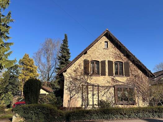Einfamilienhaus zum Kauf 250.000 € 8 Zimmer 165 m² 985 m² Grundstück Püttlingen 66346