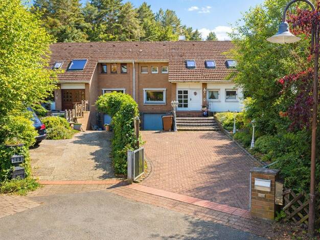 Doppelhaushälfte zum Kauf provisionsfrei 339.900 € 10 Zimmer 165 m² 768 m² Grundstück Fahrenhorst Stuhr 28816