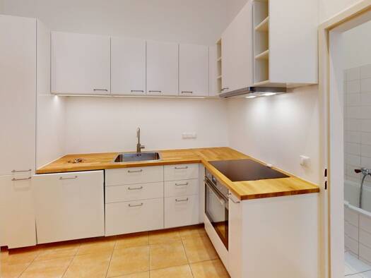 Wohnung zur Miete 1.050 € 2,5 Zimmer 72,3 m² 1. Geschoss Landstraße 1030