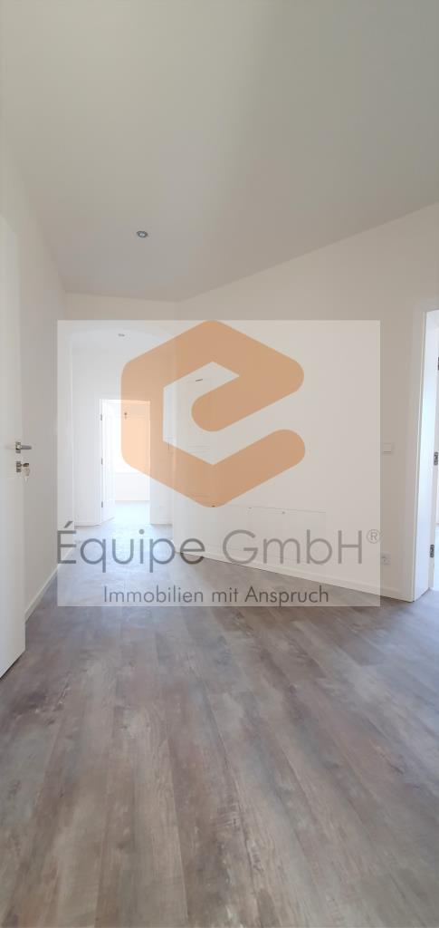 Wohnung zum Kauf provisionsfrei 425.000 € 3 Zimmer 75,5 m²<br/>Wohnfläche 3.<br/>Geschoss 01.02.2025<br/>Verfügbarkeit Pirna Pirna 01796