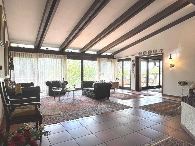 Einfamilienhaus zum Kauf provisionsfrei 845.000 € 9 Zimmer 404 m² 1.091 m² Grundstück frei ab sofort Deufringen Aidlingen 71134