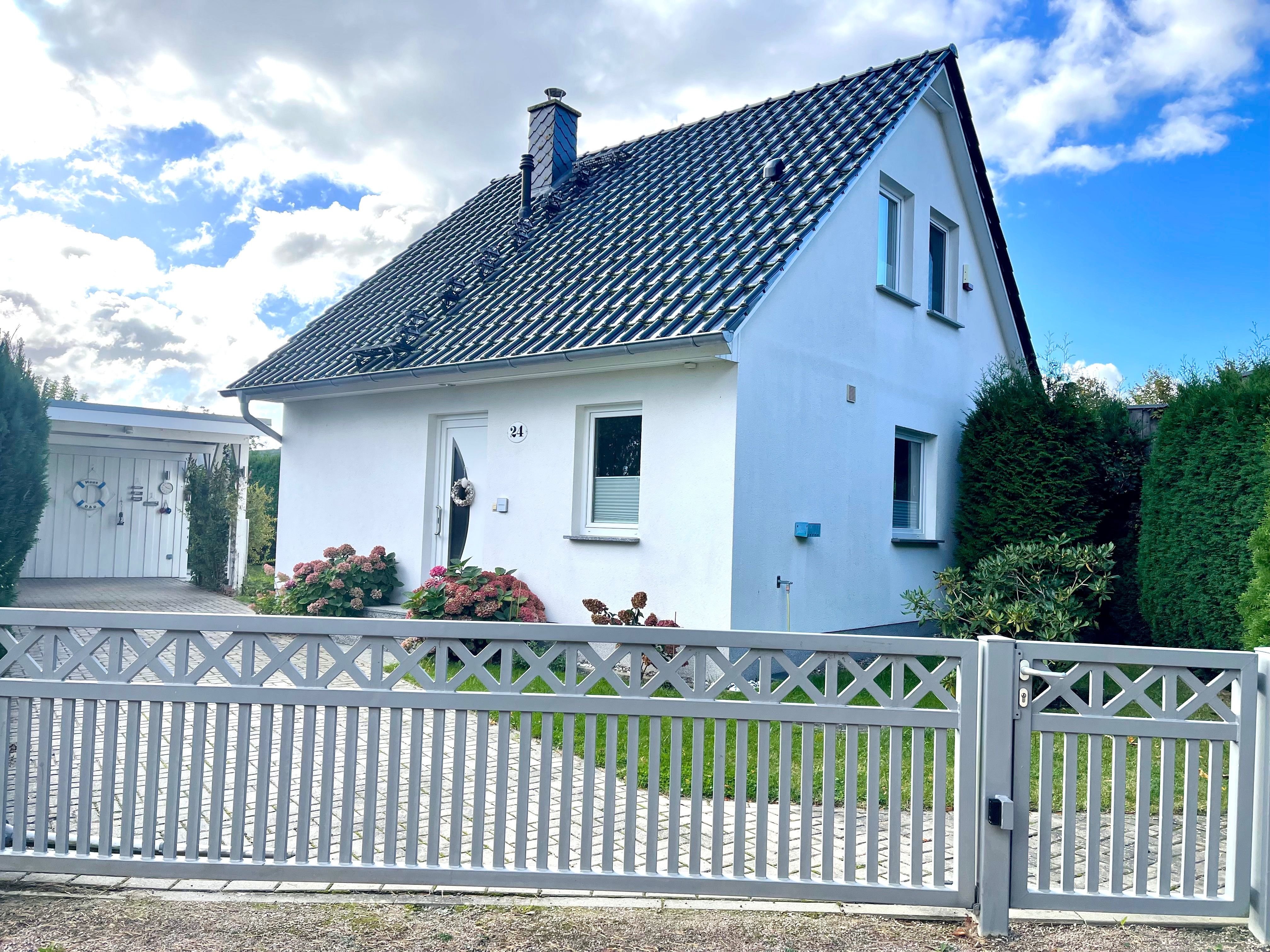 Einfamilienhaus zum Kauf 499.000 € 2,5 Zimmer 82 m²<br/>Wohnfläche 323 m²<br/>Grundstück Nienhagen 18211