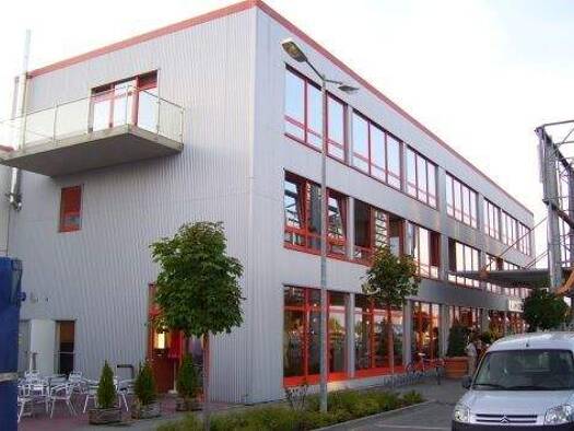Büro zur Miete 400 m² Bürofläche teilbar ab 200 m² Guteborner Allee 3 Meerane Meerane 08393