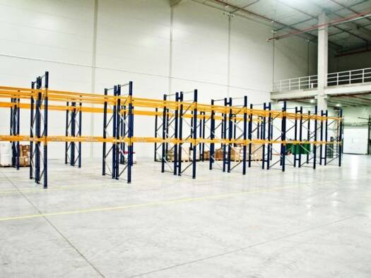 Lagerhalle zur Miete 4 € 6.912 m² Lagerfläche teilbar ab 1.899 m² Riedstraße 12 Eich Pfungstadt 64319